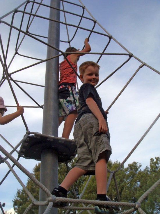 Climbing the spider web